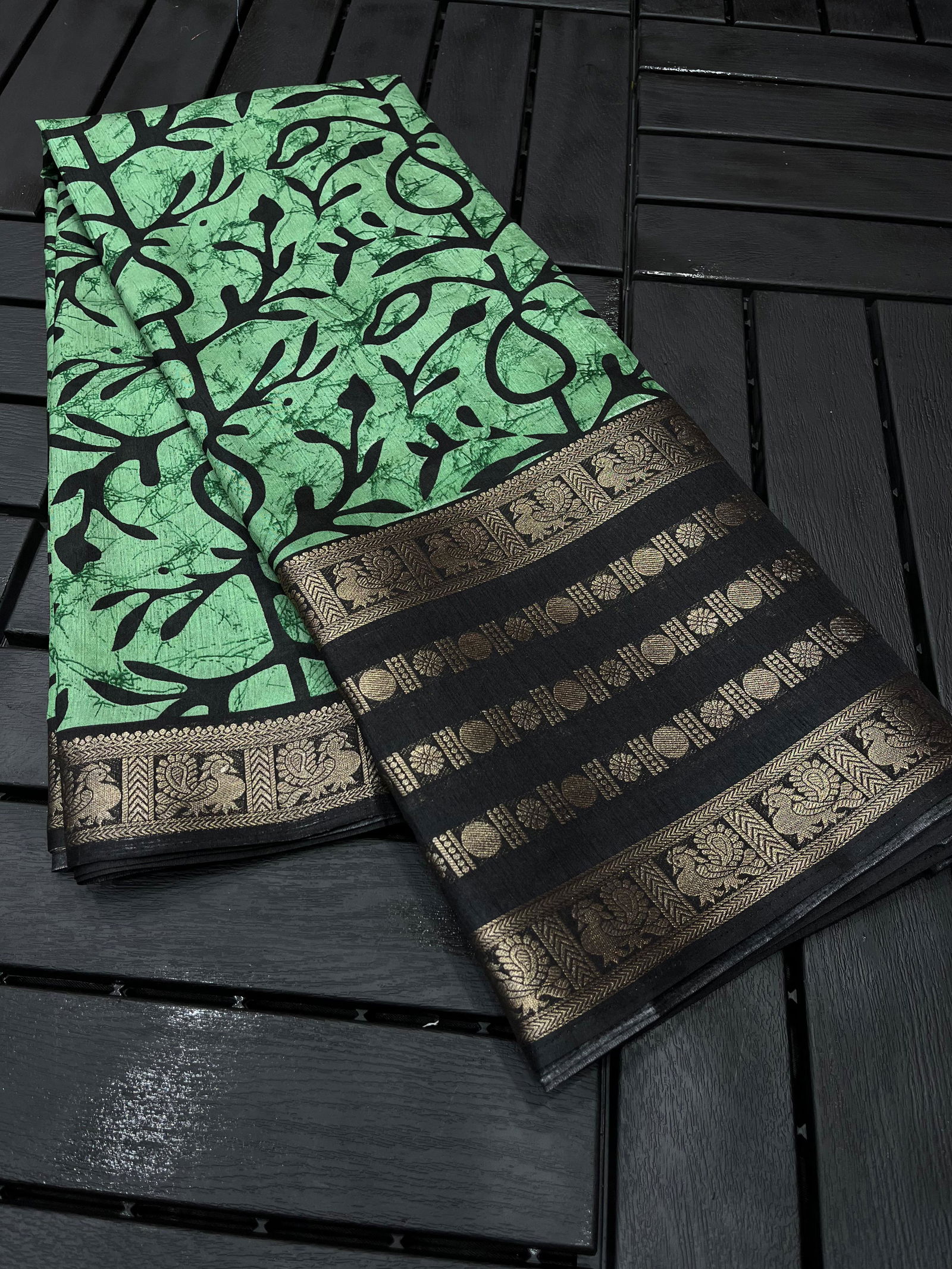 Mahira By Designer Batik Print Dola Silk Sarees Wholesale Price In Surat